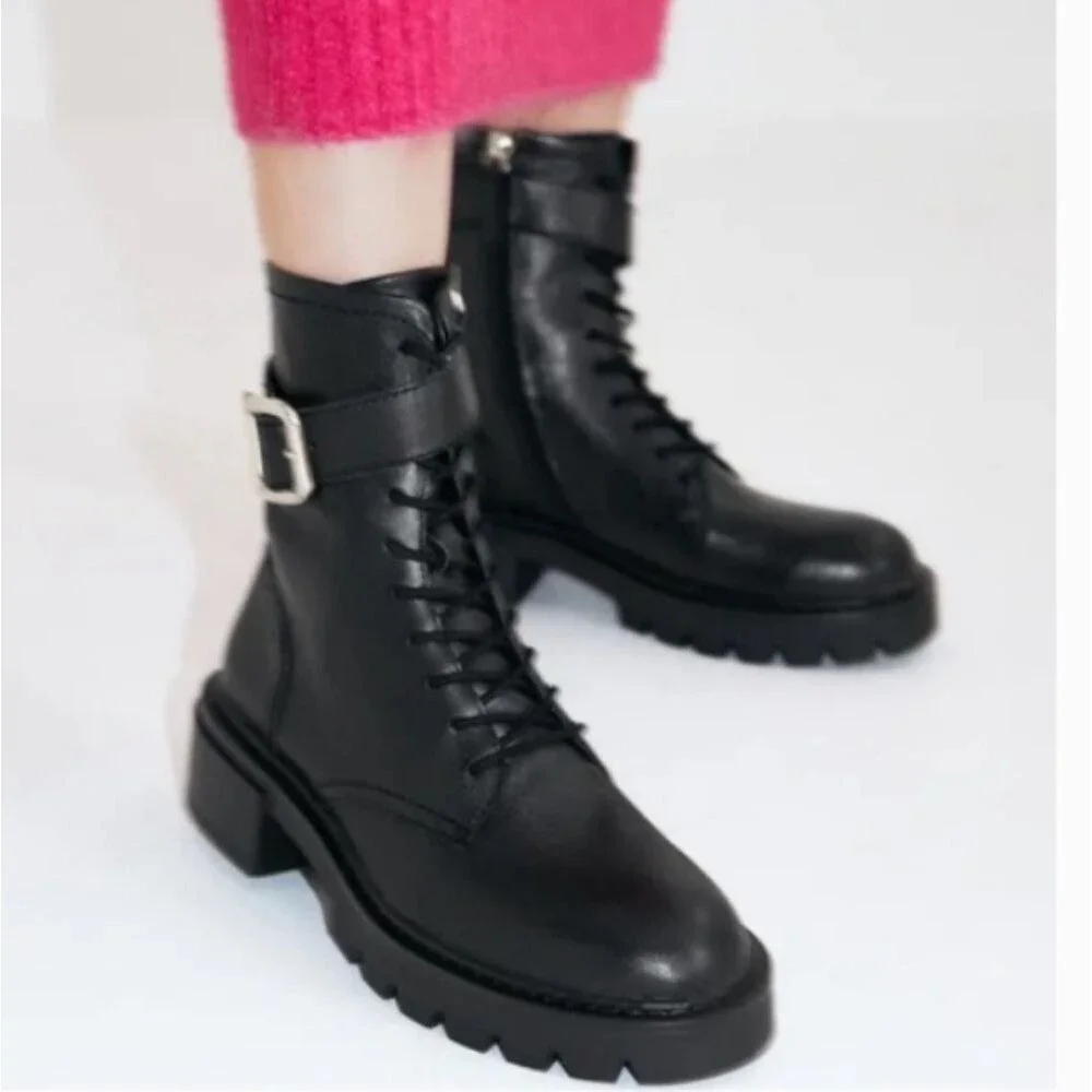 Zara Girls Combat Boots Leather Lug Easy Zip Laced Look Silver Buckles EU 32